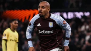 Bisnis Sepak Bola: Roma Incar Joshua Zirkzee, Aston Villa Raih Trofi