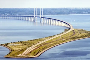 Copenhagen: Jantung Eropa yang Berubah dengan Oresund Bridge