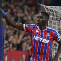 Ismaïla Sarr Dinobatkan sebagai Pemain Terbaik Ligue Europa Conference