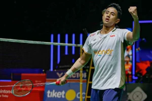 Alwi Farhan Dijuluki Raja Kepiting, Pebulu Tangkis Muda dengan Prestasi Mengagumkan
