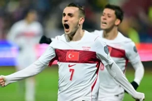 Kaan Ayhan Menjadi Pahlawan Turkey dengan Gol di Menit Terakhir
