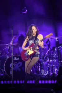 Olivia Rodrigo Membuat Sejarah dengan 'The Cure' dan Menghidupkan Musik CMAT