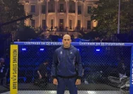 Alex Pereira Protes Sikut Ilegal, Kontroversi Wasit Herb Dean Kembali Memanas