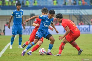 Gejolak Dunia: Dari Pertandingan Sepak Bola Hingga Ancaman Blokade Laut