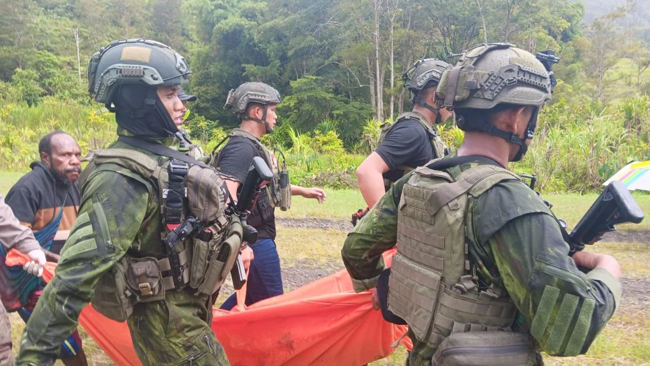 Kontak Tembak di Yahukimo, TNI Berhasil Evakuasi 2 Jenazah Warga Korban OPM