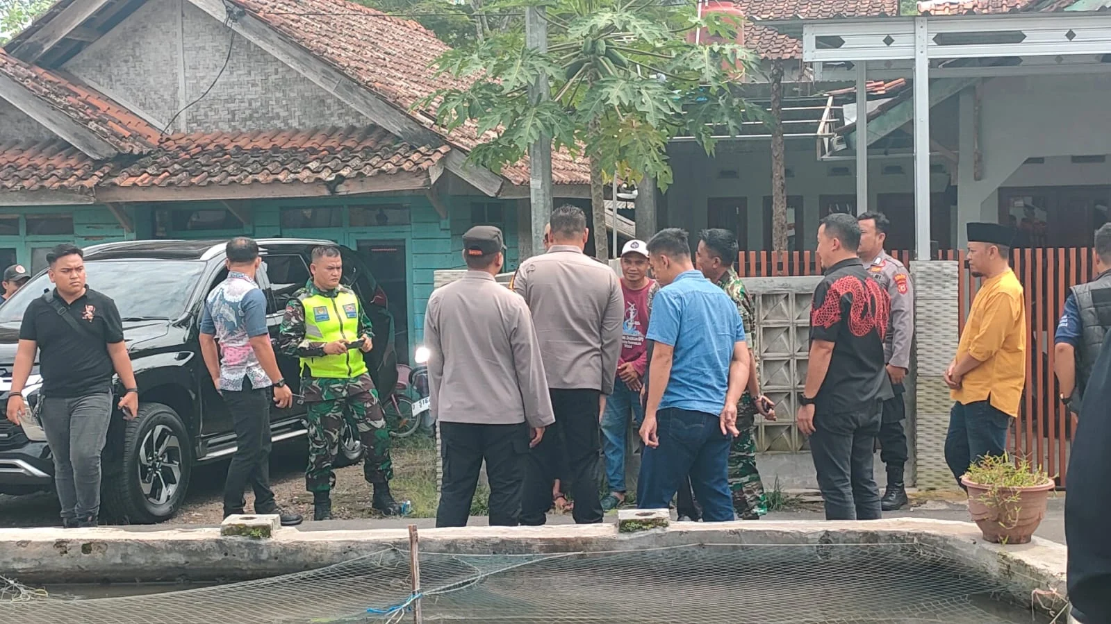 Ledakan Bom di Tasikmalaya: Densus 88 Geledah Rumah Pedagang Es Teh