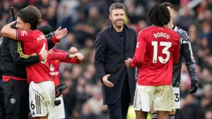 Michael Carrick Lakukan Perubahan Besar di Manchester United