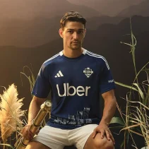 Persib Bandung Resmi Datangkan Bek Eks Lyon untuk Menggantikan Federico Barba