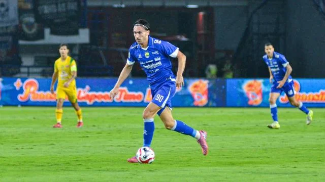 Persib Bandung Resmi Melepas Andrew Jung dengan Nilai Transfer Tinggi, Siapa Penggantinya?