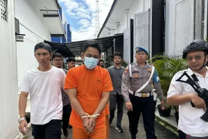 Polisi Rilis Foto DPO Pelaku Penganiayaan-Penyekapan Wanita di Bandung