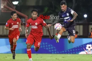 Semen Padang Resmi Rekrut Stefano Lilipaly, Ambisi Promosi ke Liga 1 Menggelora
