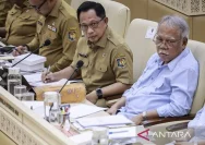 DPR Pastikan Tidak Ada PHK PPPK Meski Pemda Alami Krisis Anggaran