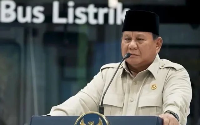 Prabowo Soroti Helikopter Black Hawk saat Bahas Kapal Induk Garibaldi: Transformasi KRI Sriwijaya untuk Misi Kemanusiaan